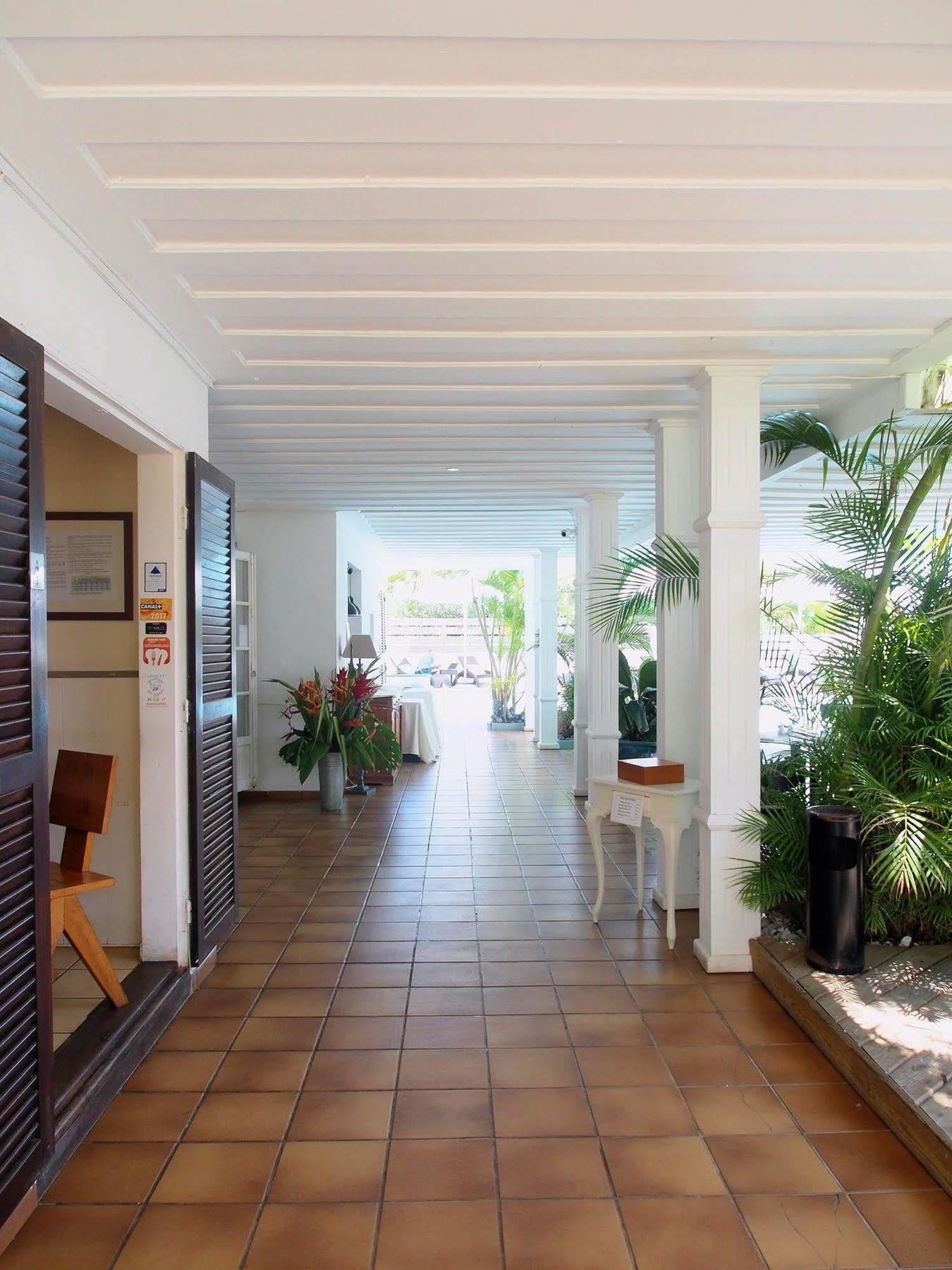 Hotel Latitude 21 Saint-Gilles-les-Bains Exterior foto